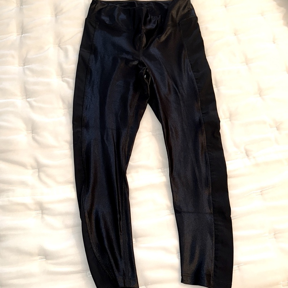 Women’s Koral Black Shiny Cropped Leggings with a Mesh Side Panel. Size Medium.